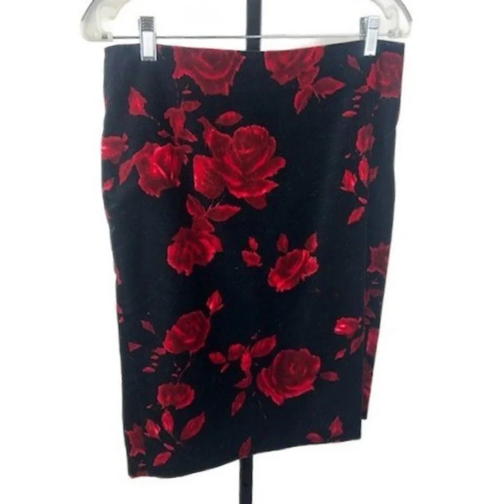 Talbots Vintage Velvet Floral Red‎ Black Roses Blazer Skirt Suit Women's Size 6